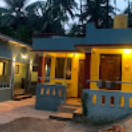 Om Shanti Paradise Гокарна Екстер'єр фото